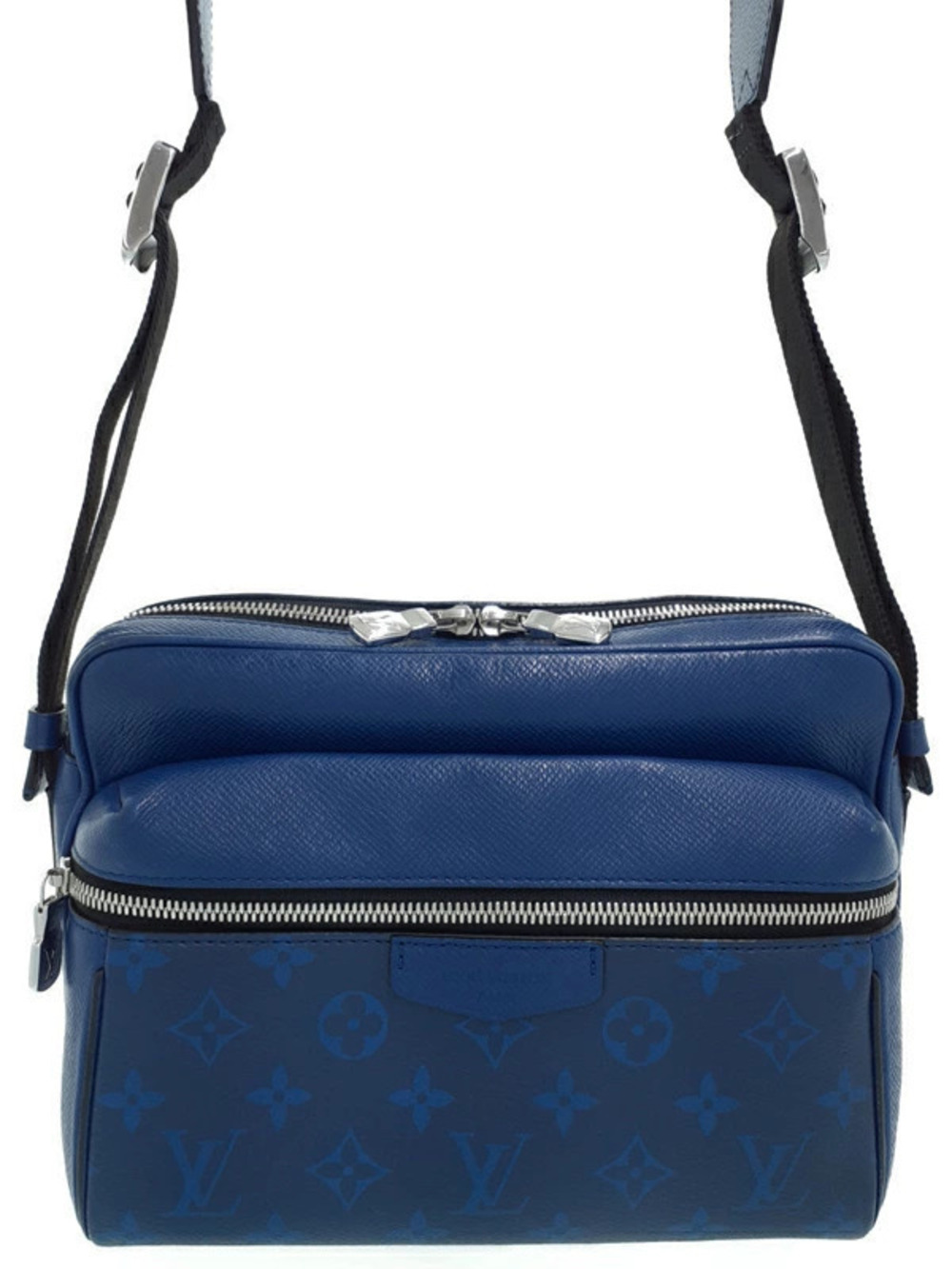 Louis Vuitton Taigarama Outdoor Messenger Shoulder Bag